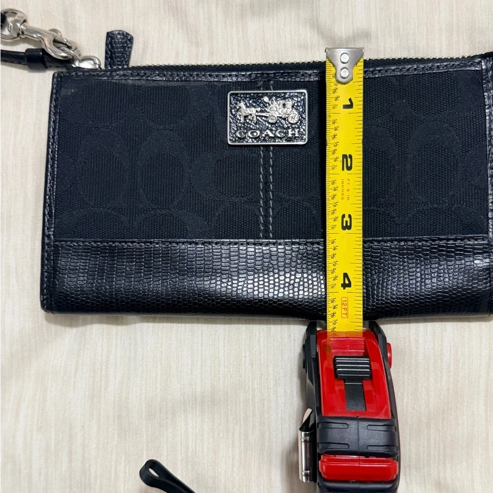 Coach Signature Wristlet - Picture 13 of 13